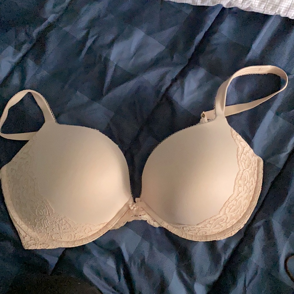 Victoria’s Secret bra 🎀